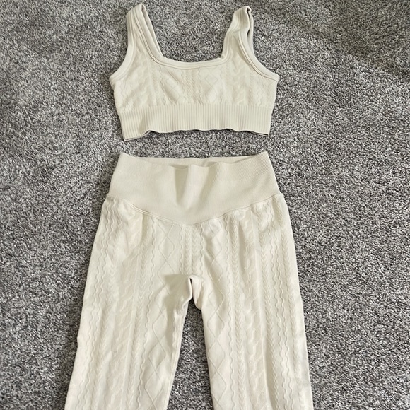 Joy Lab Cream Workout Set - Picture 3 of 4